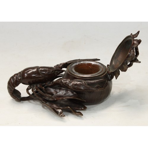 142 - A bronze lobster inkwell, hinged cover, 15cm wide