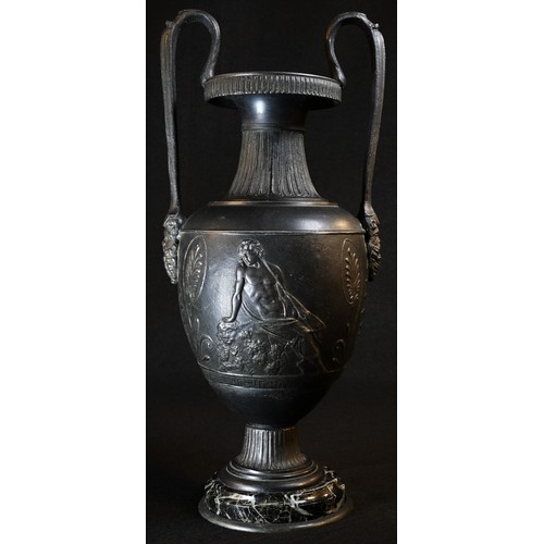 5172 - A late 19th century mantel vase, in the Grand Tour taste and after an Ancient Greek nestoris, in rel... 