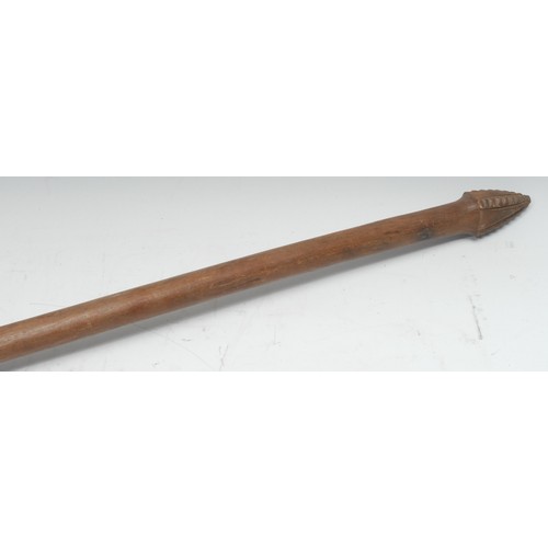 5495 - Tribal Art - a Polynessian paddle club, pointed leaf shaped blade, 143cm long