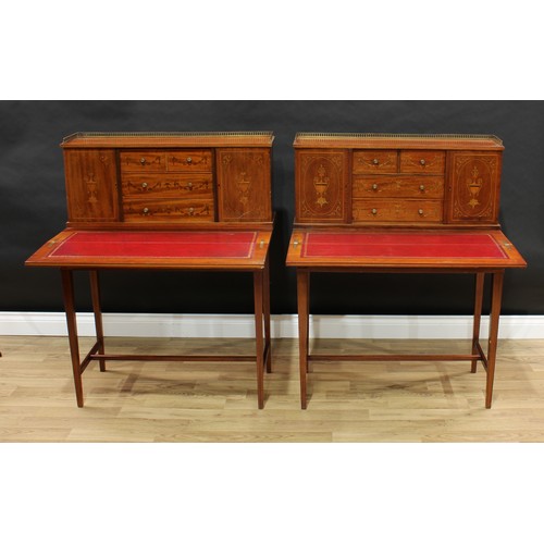 1521 - A pair of Edwardian Sheraton Revival mahogany bonheur du jours, each with rectangular superstructure... 