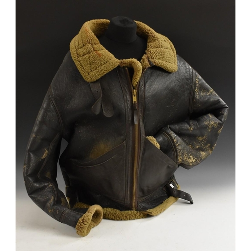 3087 - World War II - a Royal Air Force leather flying jacket, c.1945