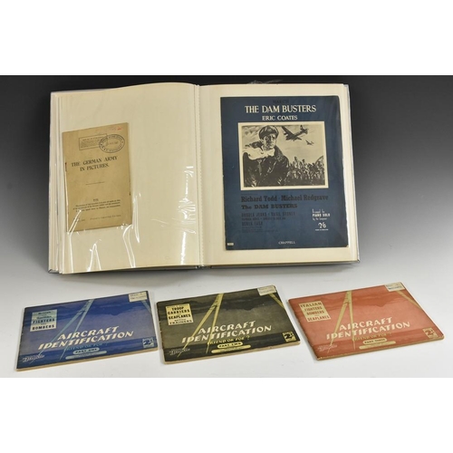 3094 - Militaria - WWII, manuals, flight manuals etc