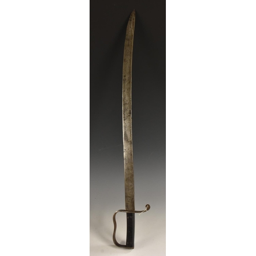 3269 - India - a Raj period Indian Army Artillery hanger or short sword, the plain, unfullered blade with a... 