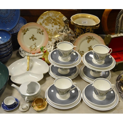 430 - A Susie Cooper Glen Mist pattern six teacups & saucers and side plates; a Capodimonte after Tiziano ... 