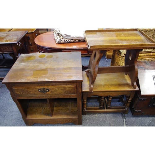 454 - An oak nest of three tables; a galleried oak occasional table; an oak stereo cabinet, hinged top ove... 