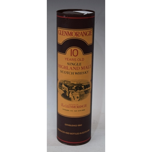 52 - A bottle of Glenmorangie 10 year old Single Highland Malt Scotch Whisky, 75cl, boxed