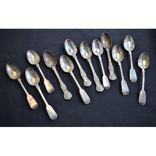 950 - A set of four Victorian silver king pattern teaspoons, Chawner & Co (George William Adams), London 1... 