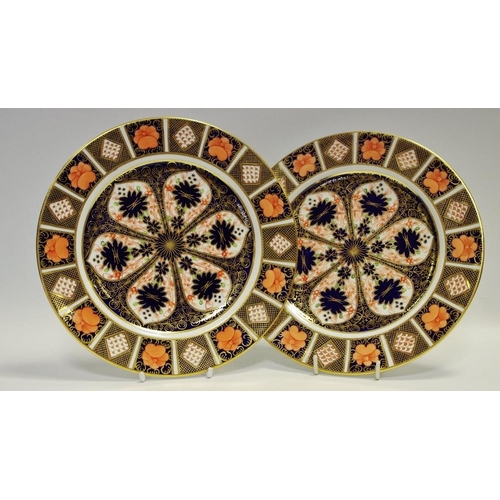 27 - A pair of Royal Crown Derby 1128 pattern dessert plates