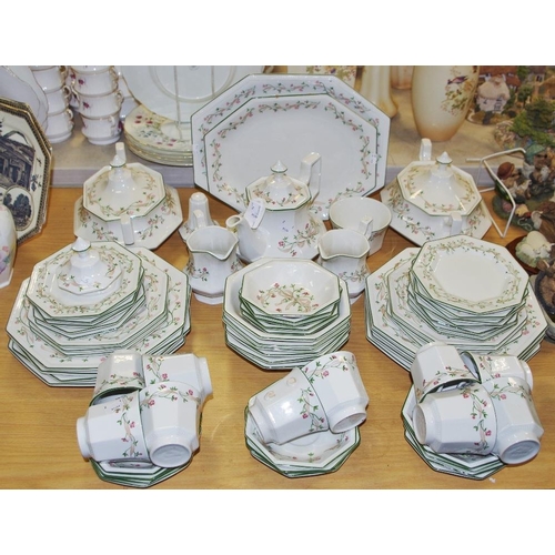 411 - A Johnson Brothers Eternal Beau pattern part dinner and tea service, including teapot, cups, saucers... 