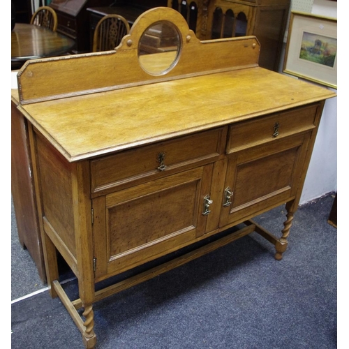 431 - Early 20th century oak sideboard