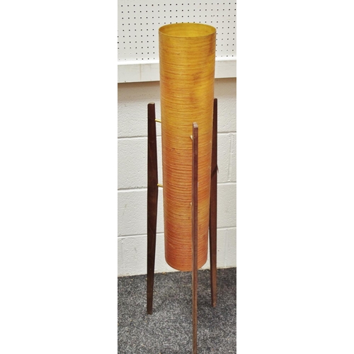 512 - Mid 20th century design - a 'retro' cylindrical tripod lamp, possibly by Novoplast Sered c.1970... 