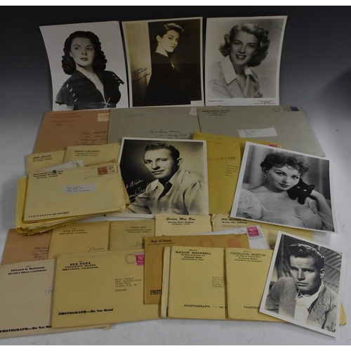 3029 - Autographs and printed collectors club issue photographs inc Bette Davis,  Mala Powers, Dianne Foste... 