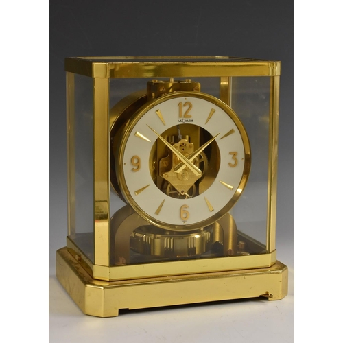 1464 - A Jaeger-LeCoultre Atmos clock, 12cm dial with baton markers and Arabic numerals to quarters, canted... 