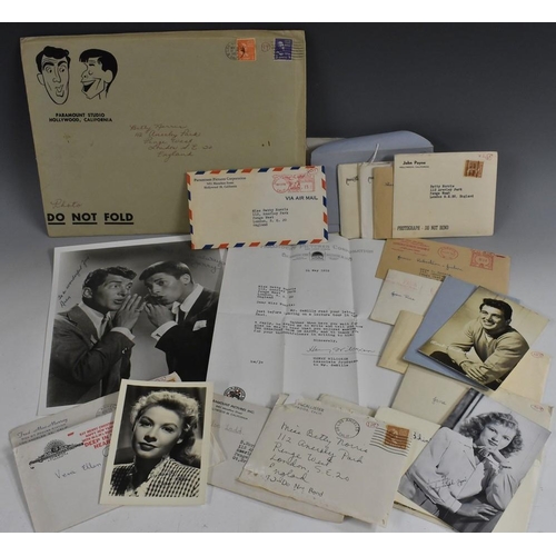 3032 - Autographs and printed collectors club issue photographs inc Dean Martin & Jerry Lewis, John Payne, ... 