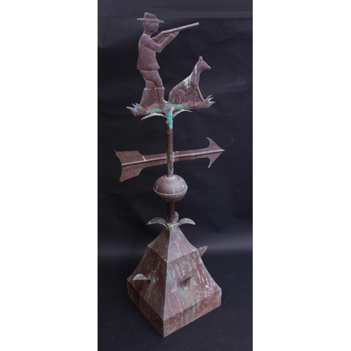 1502 - A 19th century style copper weather vane, the finial depicting a sportsman and his dog, spreading sq... 