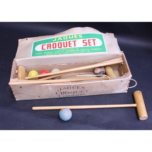 1508 - A Jaques London croquet set, manufactured by John Jaques & Son, Thornton Heath, Surrey, in original ... 