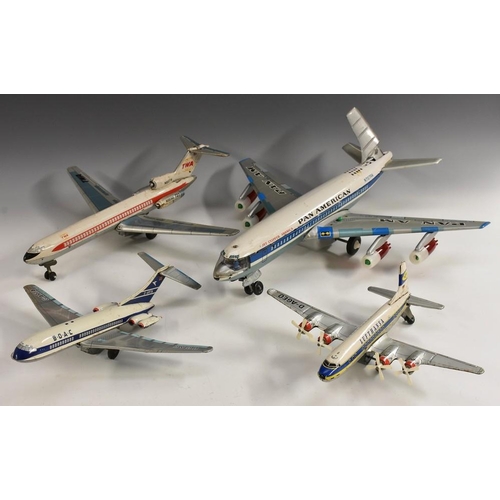 3157 - Tinplate  - a Japanese Nomura Toys battery operated tin plate Pan American Airlines Jet Clipper Amer... 