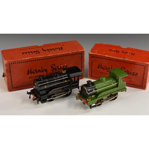 3203 - Hornby O Gauge - a clockwork No1 0-4-0 locomotive In satin gloss green and black livery, RN 802 (rep... 