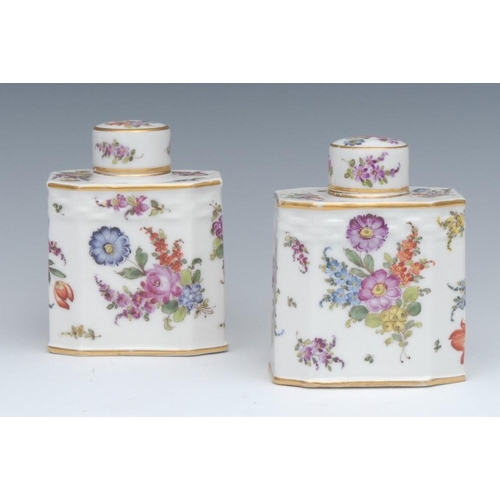 400 - A pair of Meissen style canted rectangular tea caddies and covers, decorated with deutsche Blumen, g... 