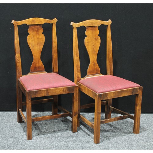 98 - A set of eight oak dining chairs, shaped top rail, vascular splat, drop in seat, square legs.(8)