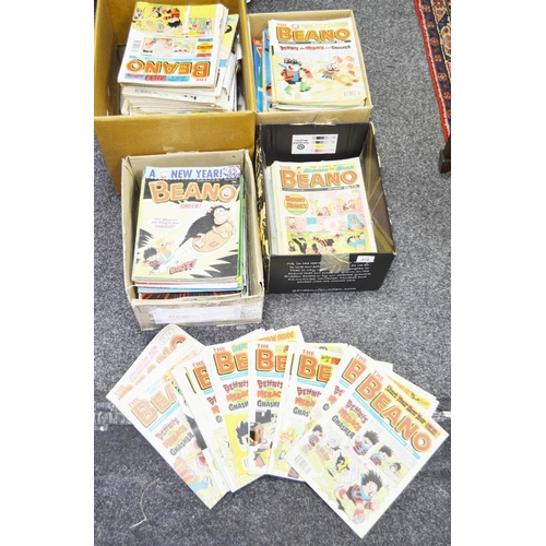 372 - Beano comics 1989-2000 including the 2,500th issue, the 60th birthday issue and Millennium issue (56... 