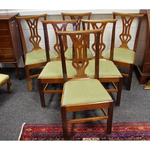 124 - A set of six Victorian mahogany dining chairs, shaped top rail, pierced vasular splat, drop in seat.