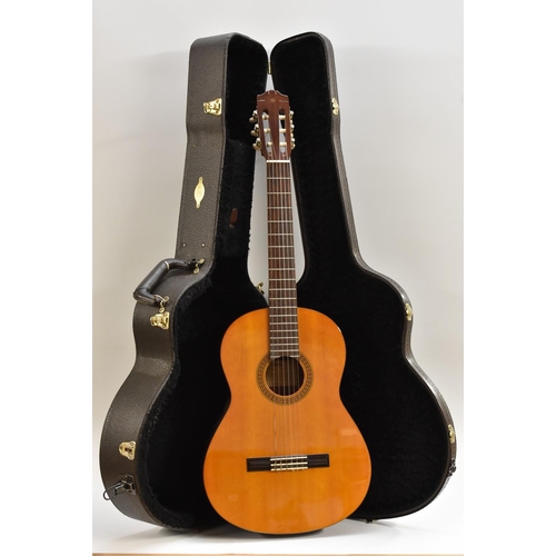 3059 - A Yamaha CG-100 Classical Guitar, complete with case.