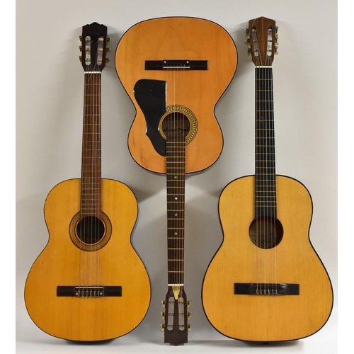 3101 - A Terada 400 model classical acoustic guitar, length of soundboard 48cm, total length of guitar 98cm... 