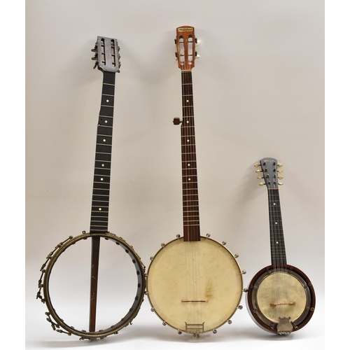 3124 - A mid 20th century 'Maryland' 5-string Banjo, complete with case; a British made, mid 20th century m... 