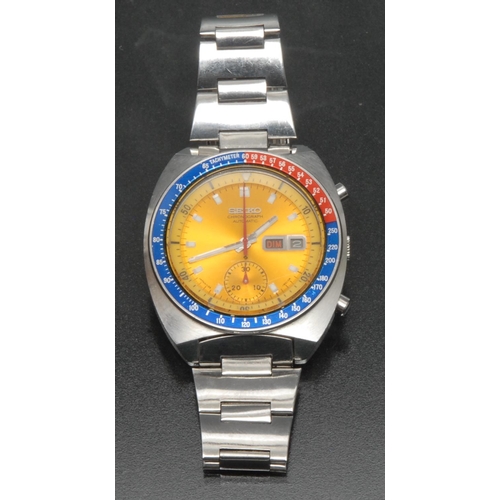 3025 - Seiko - a 'Pogue' gentleman's automatic chronograph wristwatch ref. 6139-6030R,  with yellow dial, b... 