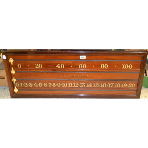 5082 - A mahogany snooker scoreboard, Orme & Sons, Manchester, London, Glasgow, Liverpool & Belfast, 92.5cm... 