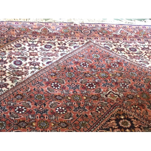 486 - A Middle Eastern style carpet, 177cm x 112cm