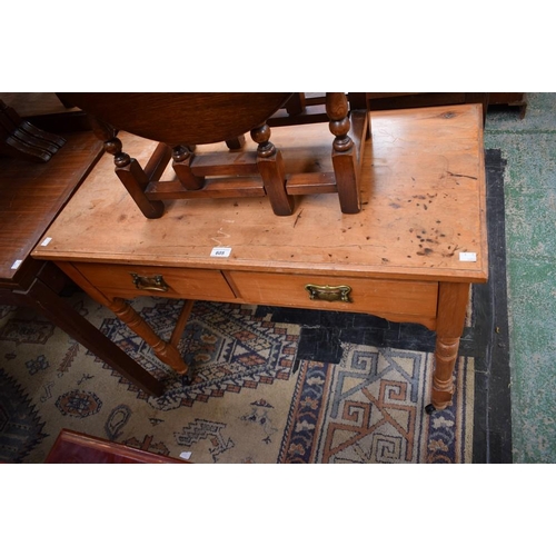 605 - A 20th century side table/washstand, moulded rectangular top above a pair of frieze drawers, turned ... 