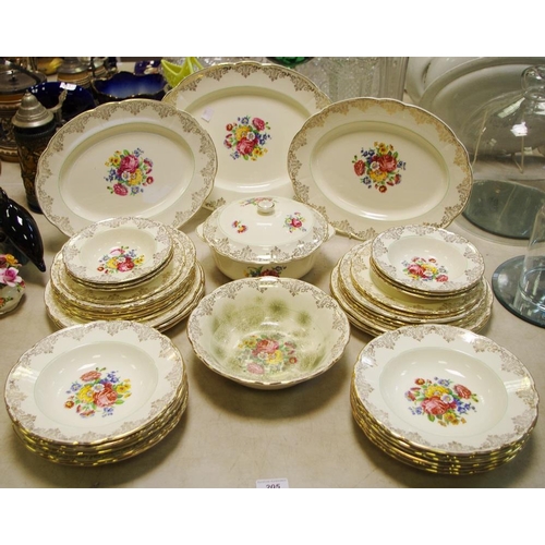 205 - A Washington Pottery Limited dinner service