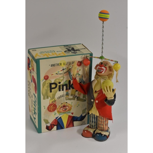 147 - An Alps, Japan Pinky The Juggling Clown, tin plate, battery operated, boxed