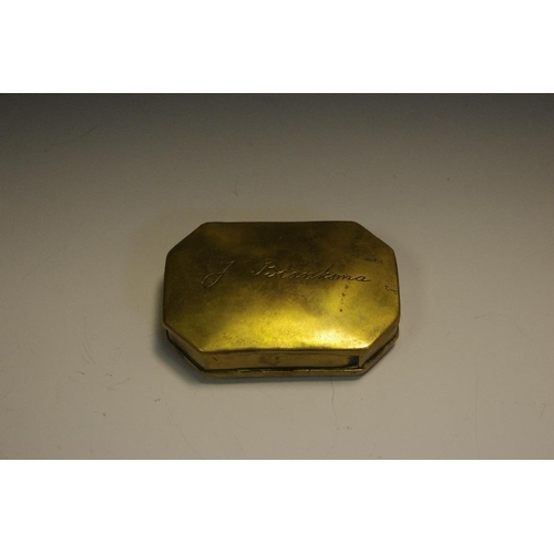 270 - An 18th century Dutch brass snuff or tobacco box