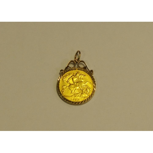 289 - An Edward V ½ sovereign, 1911, 9ct gold mount.