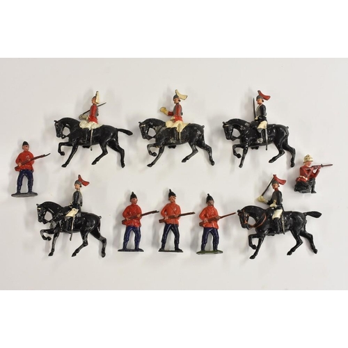 89 - Lead soldiers, mixed Infantry and Officers on horses  (10)