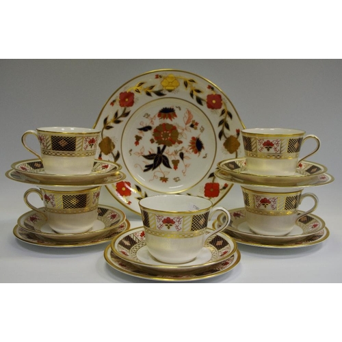 12 - A Royal Crown Derby border pattern part tea service, comprising five tea cups and saucers, side plat... 