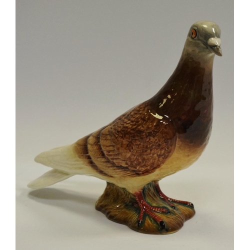 18 - A Beswick pigeon, impressed pattern No. 1383