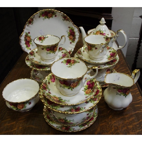 205 - Royal Albert Old Country Roses, tea service for six including teapot, milk and sucrier, cake plate, ... 