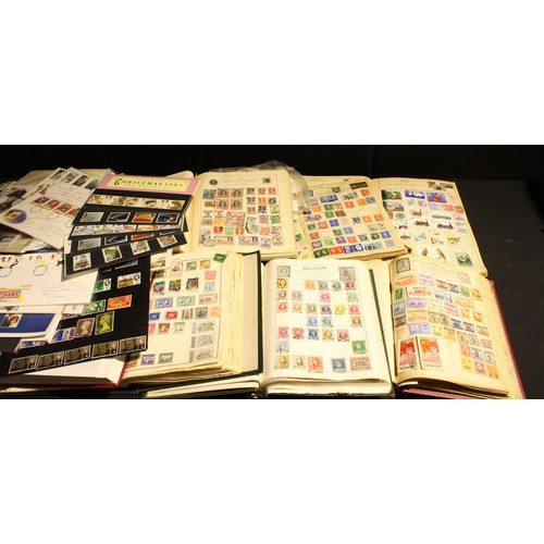 438 - Stamps - World material, albums, covers, packs, loose, some GB p/packs, etc, World bank notes