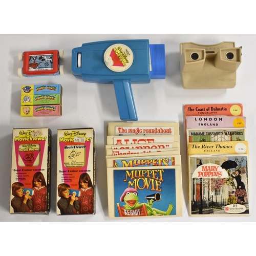 3091 - Cartoons - a Mettoy Walt Disney Movie Viewer, three super 8 cassettes 7511 Pinnochio, 7513 Bambi, 76... 