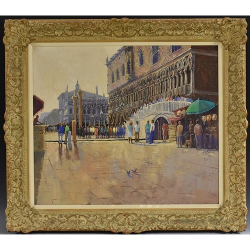 1092 - David Noble (b. 1945) The Doge's Palace, St. Mark's Square, Venice signed, oil on board, 65cm x 75cm