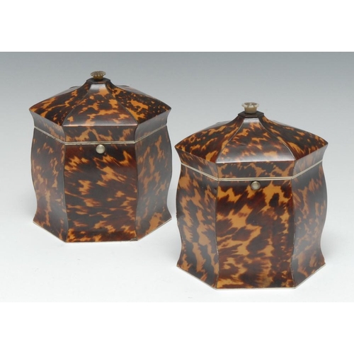 1292 - A pair of post-Regency Chinoiserie tortoiseshell pagoda shaped tea caddies, each hinged cover enclos... 