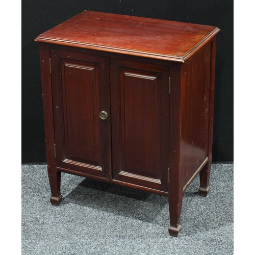 390 - An early 20th century mahogany bedroom cabinet; a Victorian pot cupboard, c.1890 (2)