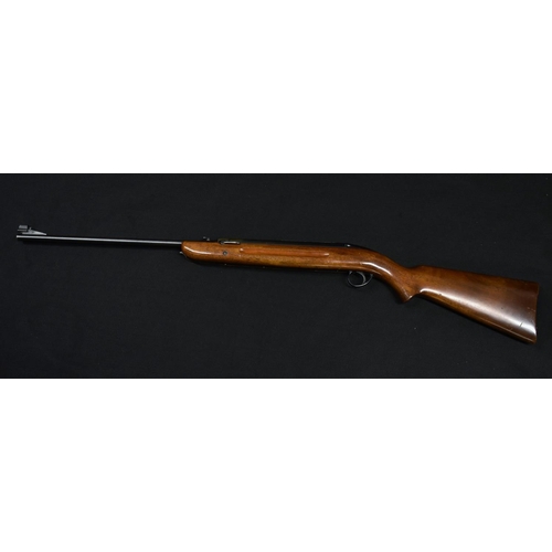 101 - A BSA Airsporter .22 calibre air rifle, under leaver action, no.GF2650, walnut stock, 111cm long ove... 