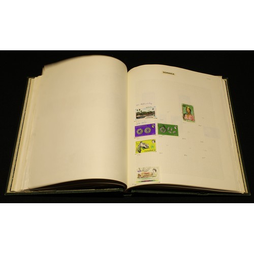 430 - Stamps - QEII stamp album, Br Commonwealth A-Z sets and part sets, 100's of stamps, used and MM