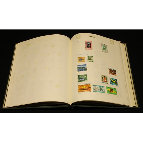 430 - Stamps - QEII stamp album, Br Commonwealth A-Z sets and part sets, 100's of stamps, used and MM