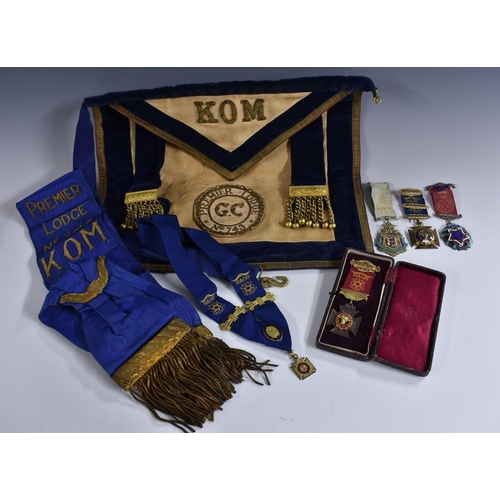 3351 - Friendly Society and Freemasonry - a silver and enamel jewel, Friary Lodge No.934, Primo, named to B... 